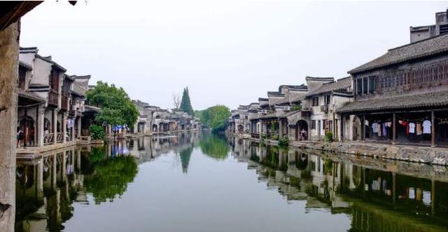 小猫钓鱼游戏龙王版有船